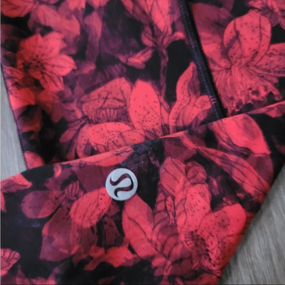(Lululemon Leggings - Picture 2 of 5